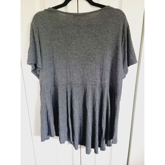 LOVE J 3X Women's Short Sleeve Top Sparkle High Heels & Jeans Gray SS‎ Swing Top - Picture 2 of 8